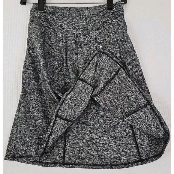 Athleta ~Woman Size XXS~ Charcoal Gray Pull On Flare Skirt Stretch. - Picture 6 of 9